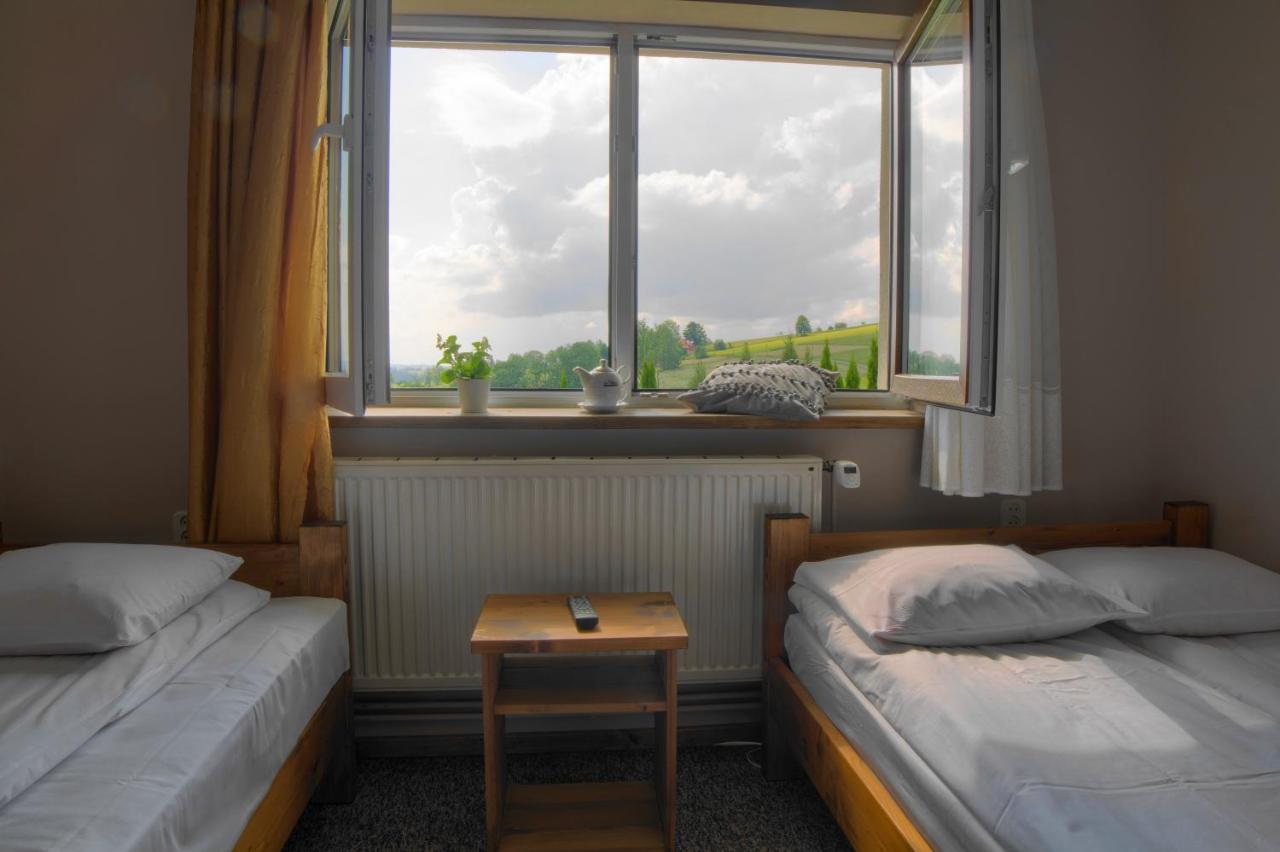 Bed and Breakfast Osrodek Wypoczynkowy U Bartka Czerwienne Екстер'єр фото